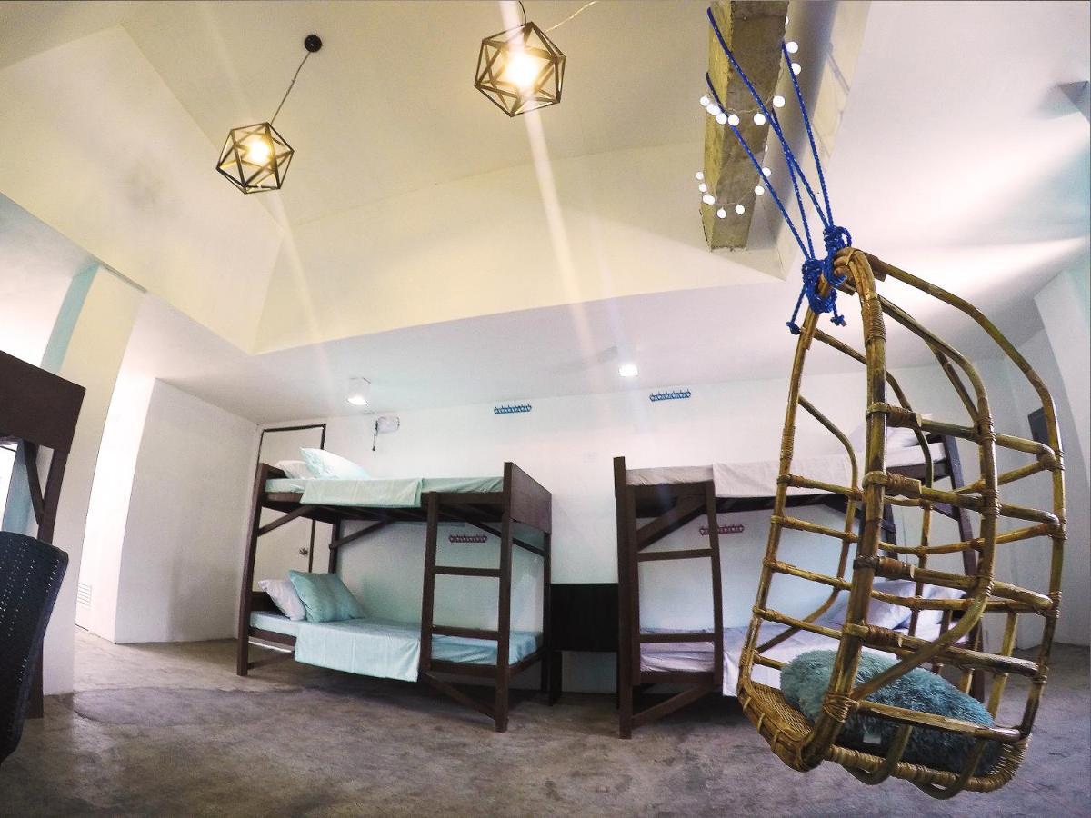JMP Hostel Coron Buitenkant foto